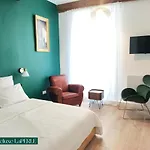 Le - Bed & Breakfast