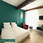 Le - Bed and Breakfast 4*